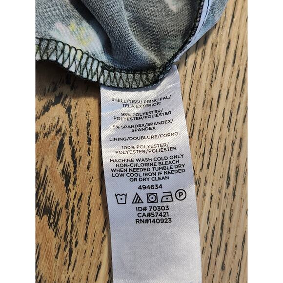 Ann Taylor Loft Faux Wrap DRESS Sz 4 Green Flowers Daisies - Picture 4 of 4